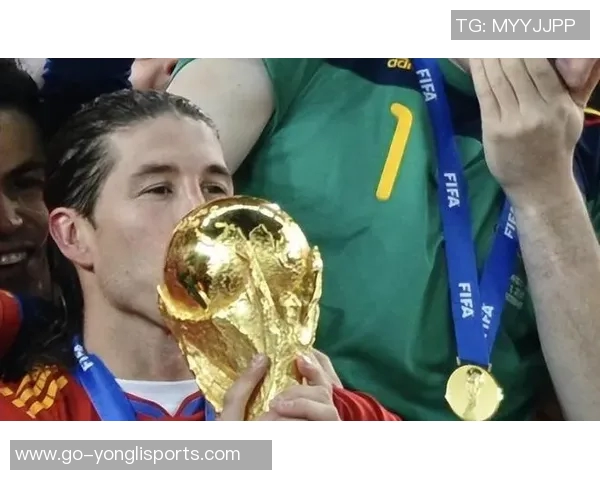 实况足球拉莫斯：重温传奇后卫的精彩瞬间与游戏策略解析